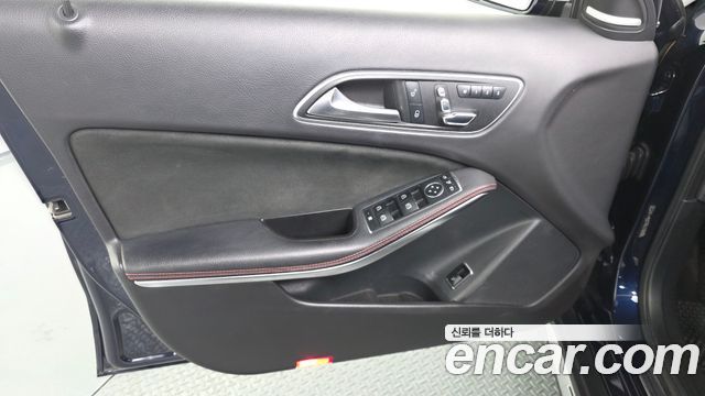 Mercedes-Benz GLA-Class GLA45 AMG 4MATIC