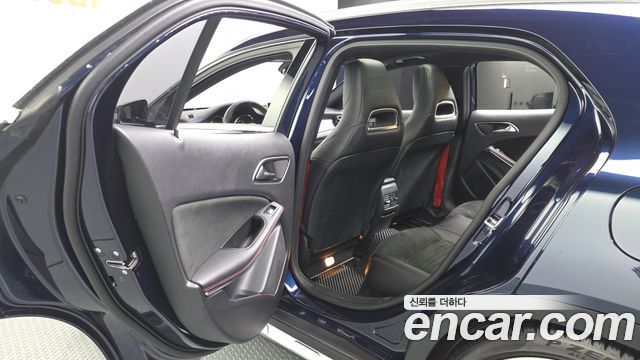 Mercedes-Benz GLA-Class GLA45 AMG 4MATIC