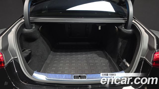 Mercedes-Benz S-Class S580L 4MATIC