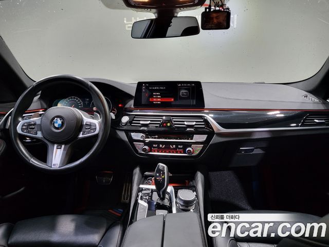 BMW 5-Series 530i M Sport Package Plus