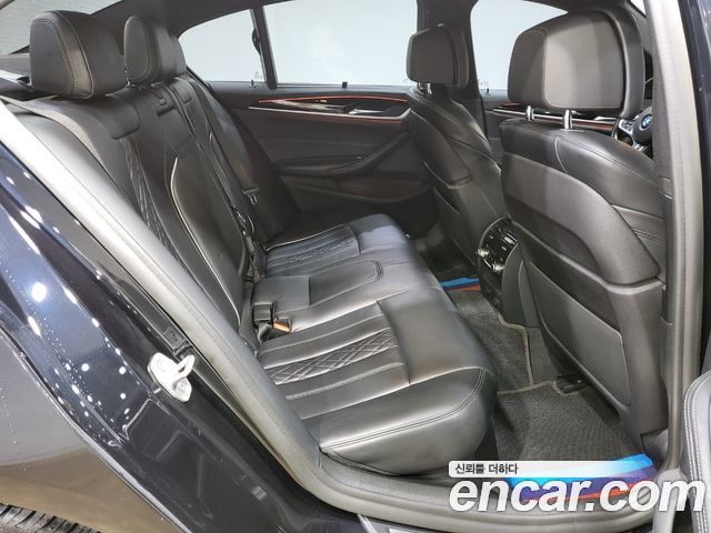 BMW 5-Series 530i M Sport Package Plus