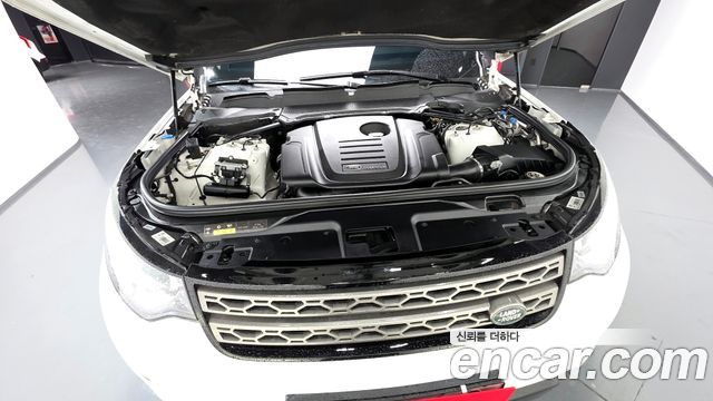 Land Rover Discovery 2.0 SD4 SE