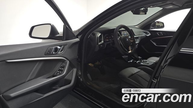 BMW 1-Series 120i Advantage