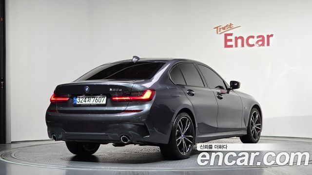 BMW 3-Series 330e M Sport