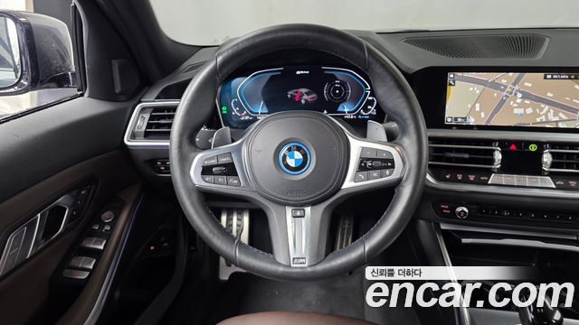 BMW 3-Series 330e M Sport