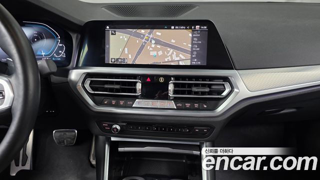BMW 3-Series 330e M Sport