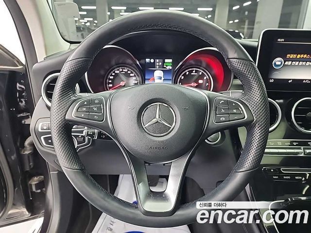Mercedes-Benz GLC-Class GLC350e 4MATIC
