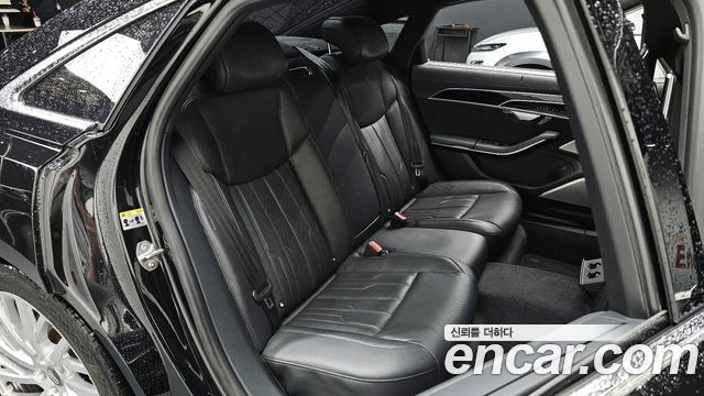 Audi A8 55 TFSI Quattro LWB