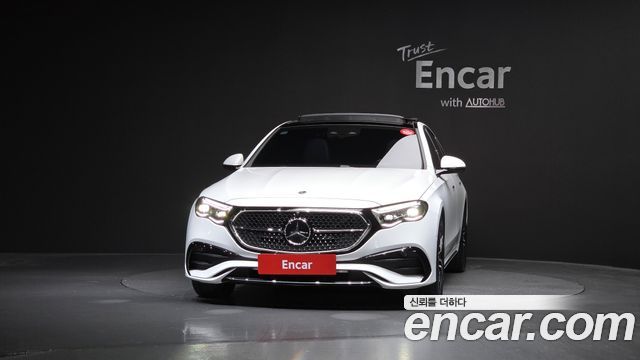 Mercedes-Benz E-Class E300 4MATIC AMG Line