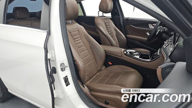 Mercedes-Benz E-Class E300 Avantgarde