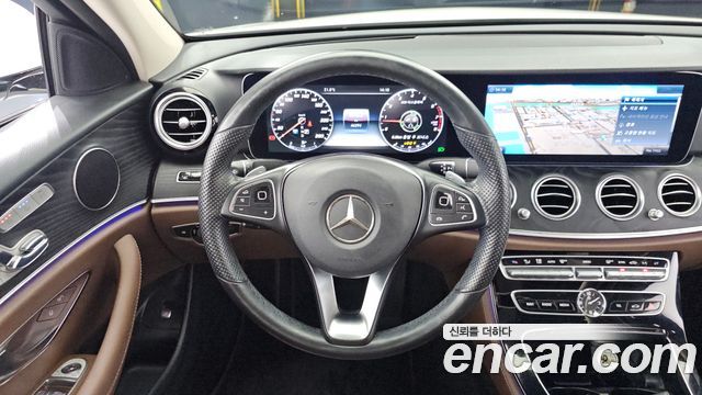 Mercedes-Benz E-Class E300 Avantgarde