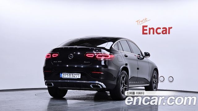 Mercedes-Benz GLC-Class GLC300 4MATIC Premium Coupe