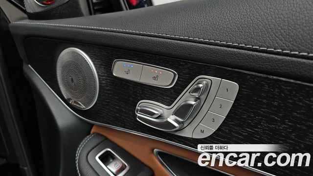 Mercedes-Benz GLC-Class GLC300 4MATIC Premium Coupe