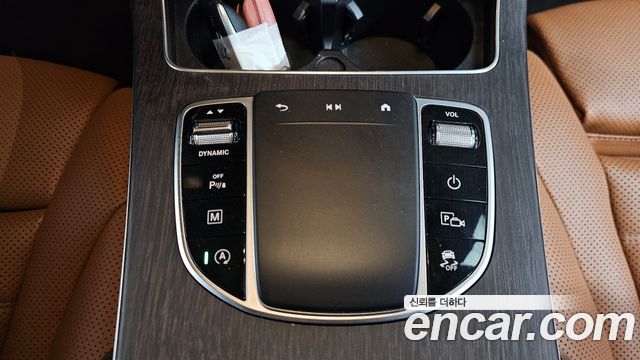 Mercedes-Benz GLC-Class GLC300 4MATIC Premium Coupe