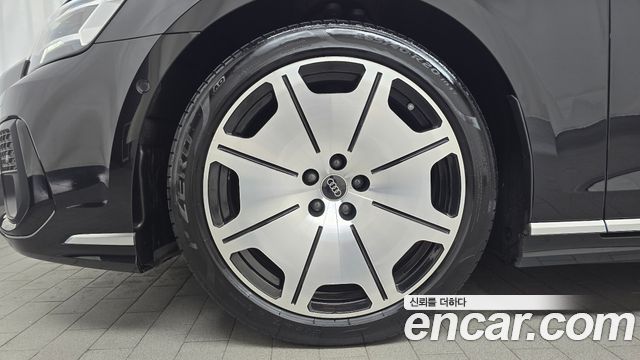 Audi A8 55 TFSI Quattro Premium LWB