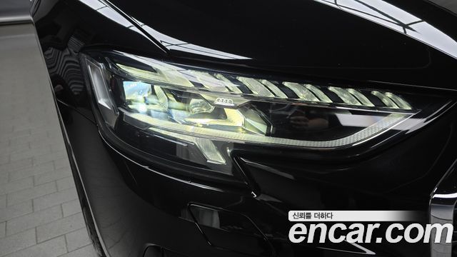 Audi A8 55 TFSI Quattro Premium LWB