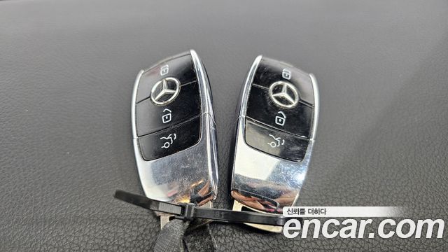 Mercedes-Benz S-Class S560L 4MATIC