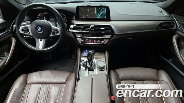 BMW 5-Series 530i M Sport Package Plus