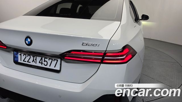 BMW 5-Series 520i M Sport