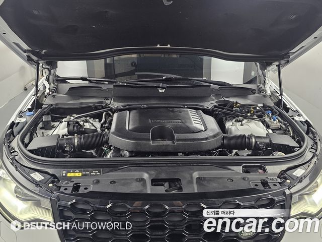 Land Rover Discovery D350 Dynamic HSE