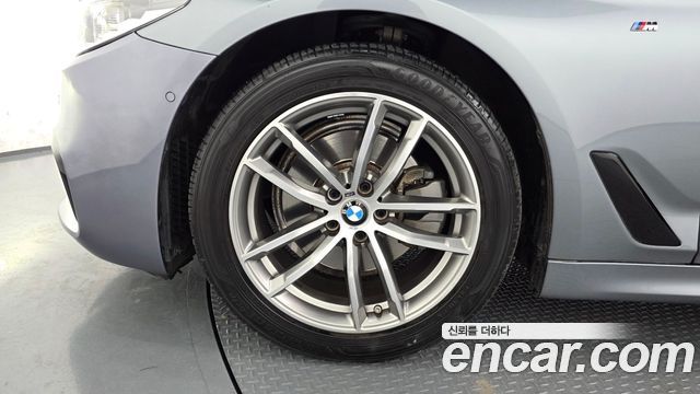 BMW 5-Series 520d M Sport Package Plus