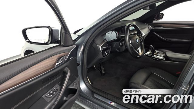 BMW 5-Series 520d M Sport Package Plus