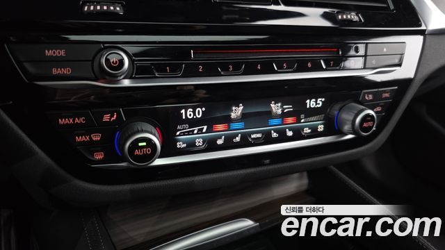 BMW 5-Series 520d M Sport Package Plus