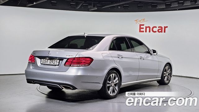 Mercedes-Benz E-Class E220 Bluetec Avantgarde