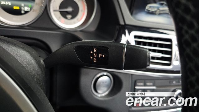 Mercedes-Benz E-Class E220 Bluetec Avantgarde