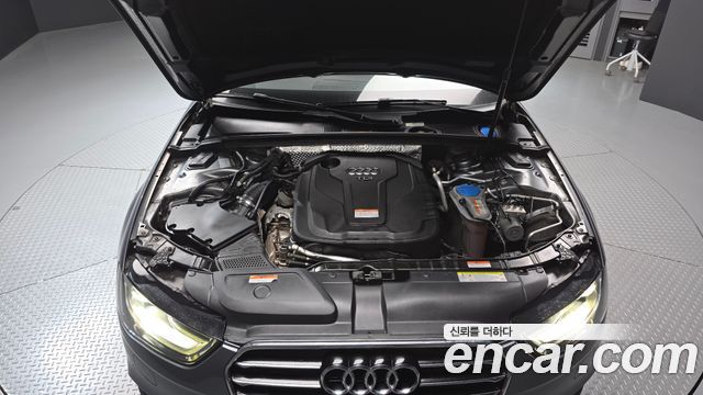 Audi A4 30 TDI Dynamic