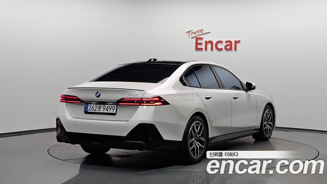 BMW 5-Series 520i Special Edition