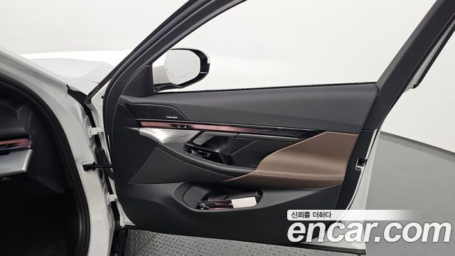 BMW 5-Series 520i Special Edition