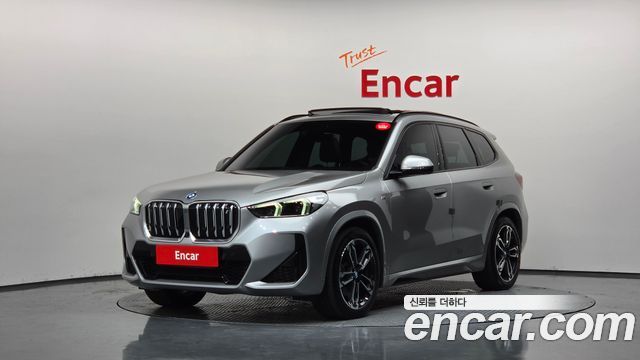 BMW iX1 xDrive 30 M Sport