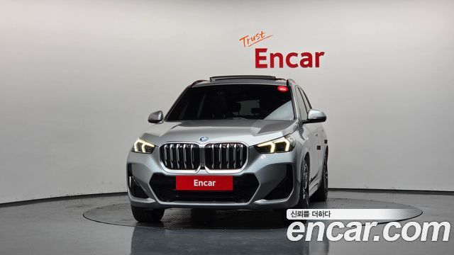 BMW iX1 xDrive 30 M Sport