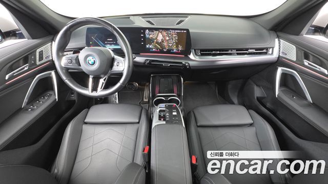 BMW iX1 xDrive 30 M Sport