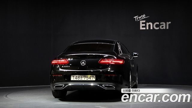 Mercedes-Benz E-Class E220d Coupe