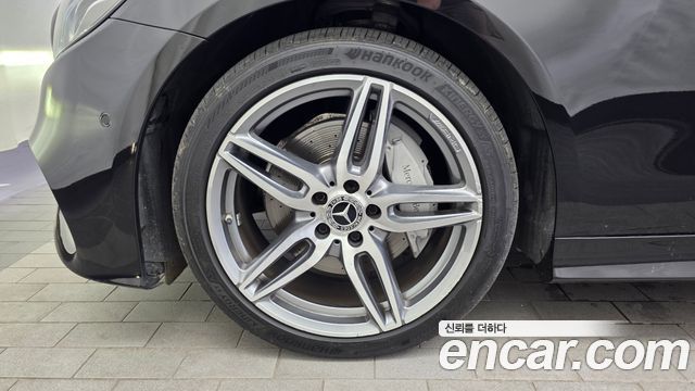 Mercedes-Benz E-Class E220d Coupe