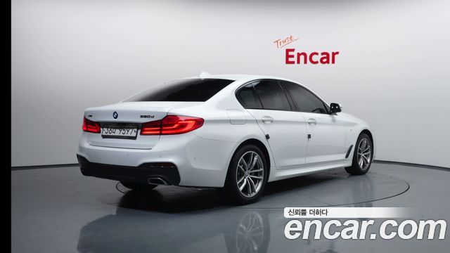 BMW 5-Series 520d xDrive M Sport Package Plus