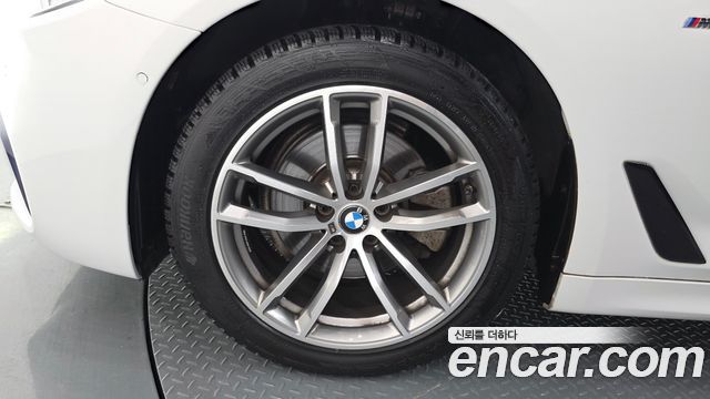 BMW 5-Series 520d xDrive M Sport Package Plus