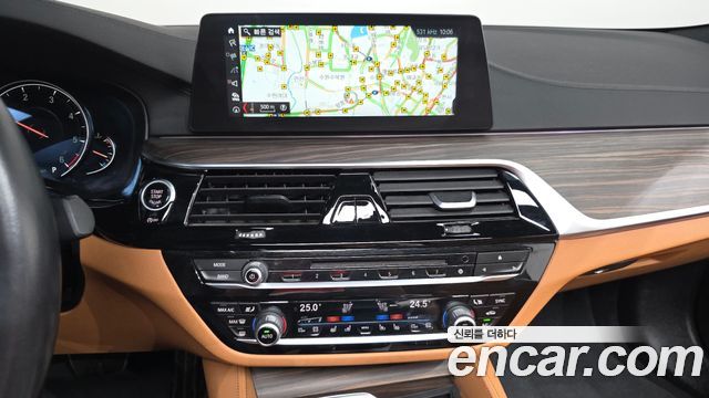 BMW 5-Series 520d xDrive M Sport Package Plus