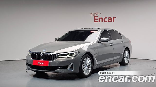 BMW 5-Series 530e Luxury