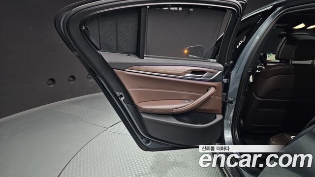 BMW 5-Series 520d M Sport Package Plus