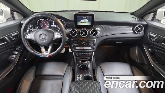 Mercedes-Benz CLA-Class CLA250 4MATIC