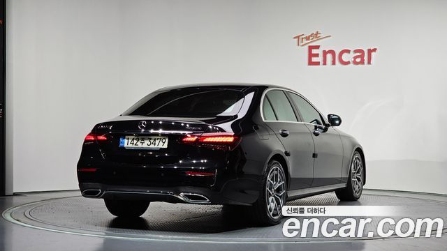 Mercedes-Benz E-Class E220d 4MATIC AMG Line
