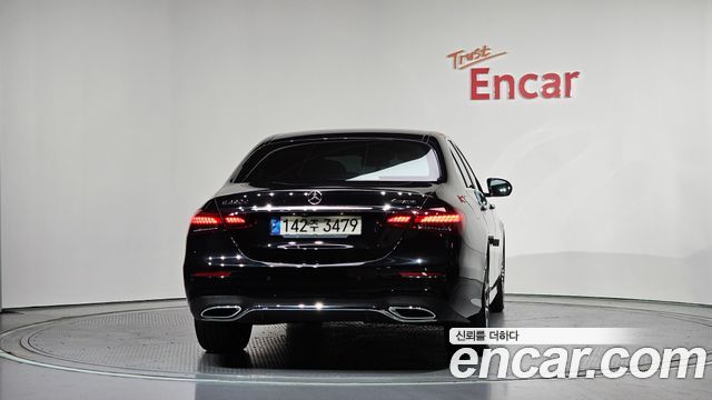 Mercedes-Benz E-Class E220d 4MATIC AMG Line