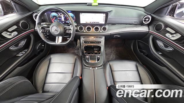 Mercedes-Benz E-Class E220d 4MATIC AMG Line