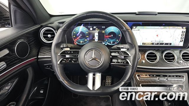 Mercedes-Benz E-Class E220d 4MATIC AMG Line