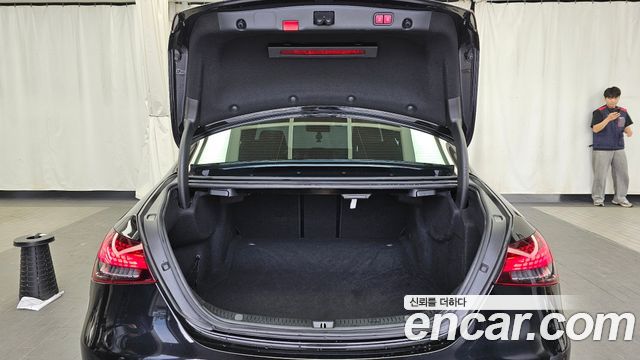 Mercedes-Benz E-Class E220d 4MATIC AMG Line