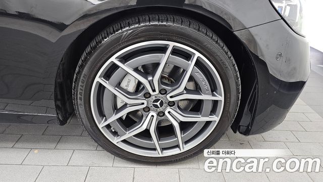 Mercedes-Benz E-Class E220d 4MATIC AMG Line