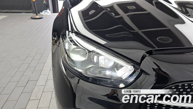 Mercedes-Benz E-Class E220d 4MATIC AMG Line